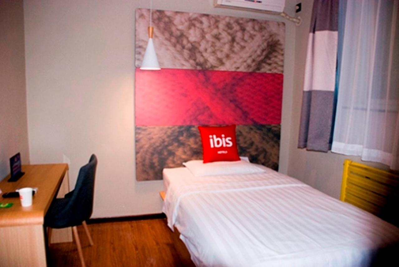 Отель Ibis Beijing Tuanjiehu Chaoyang  Экстерьер фото