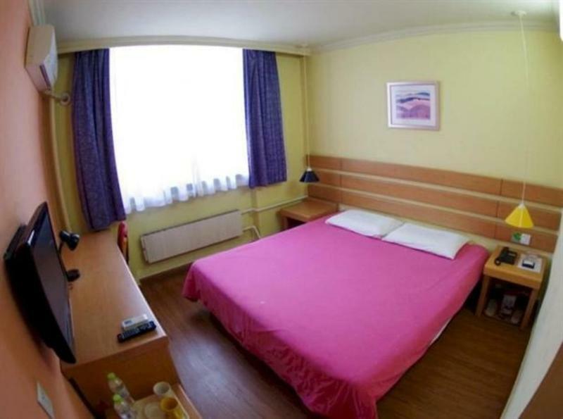 Отель Ibis Beijing Tuanjiehu Chaoyang  Экстерьер фото